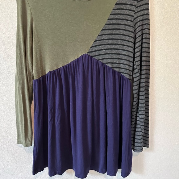 Egs for Eloges/ Tops / Navy olive Color BlockTunic Large - Picture 4 of 6